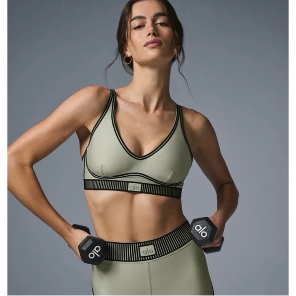 ALO Yoga limestone Sports Bra